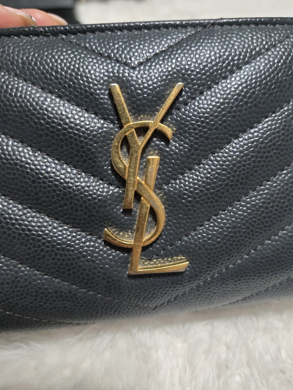 SAINT LAURENT Monogramme quilted textured-leather wallet EUC - Picture 6 of 8